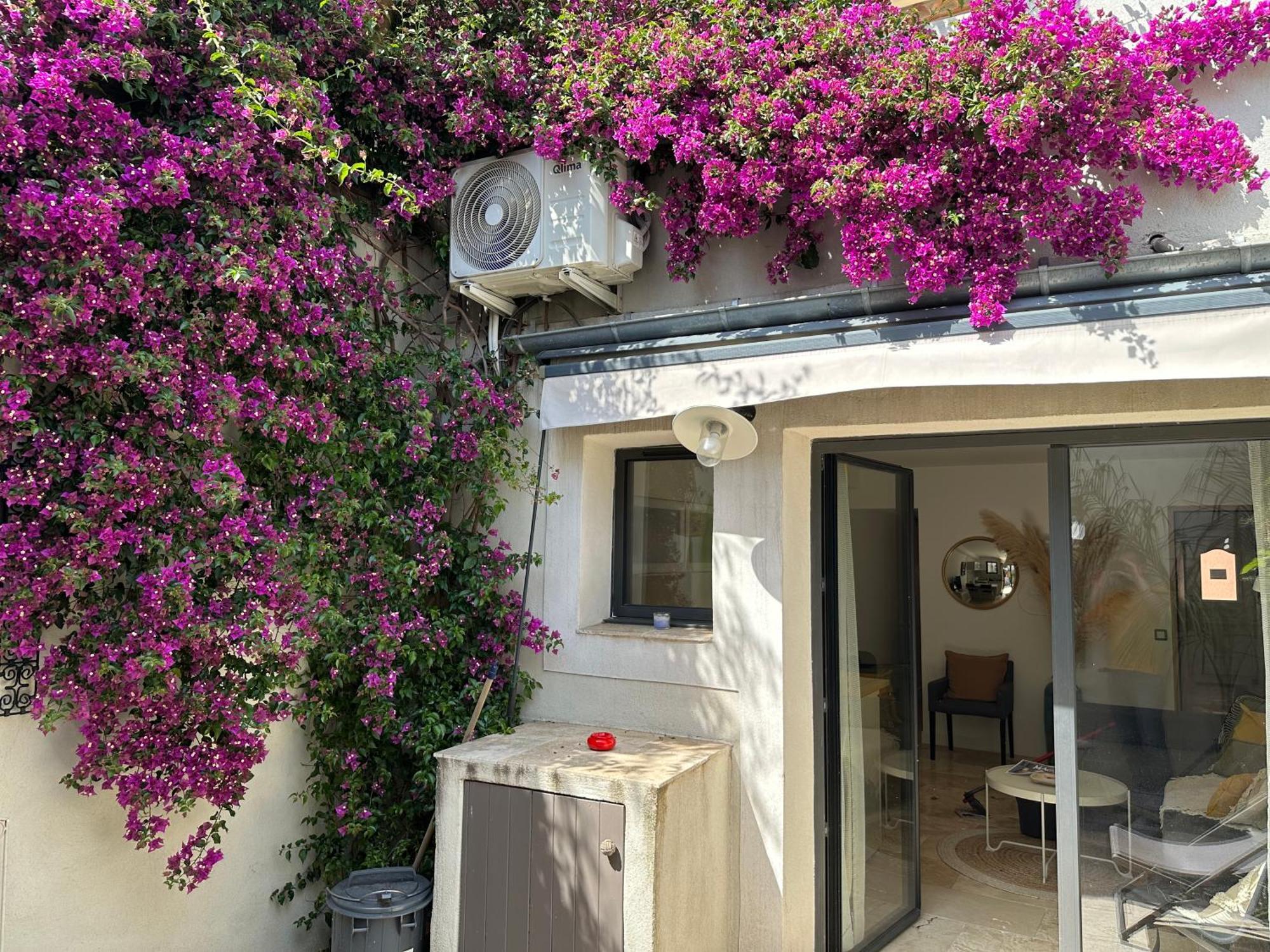 Appartements 3 Etoiles Terrasse Ou Patio Intra-Muros Aigues-Mortes Eksteriør billede